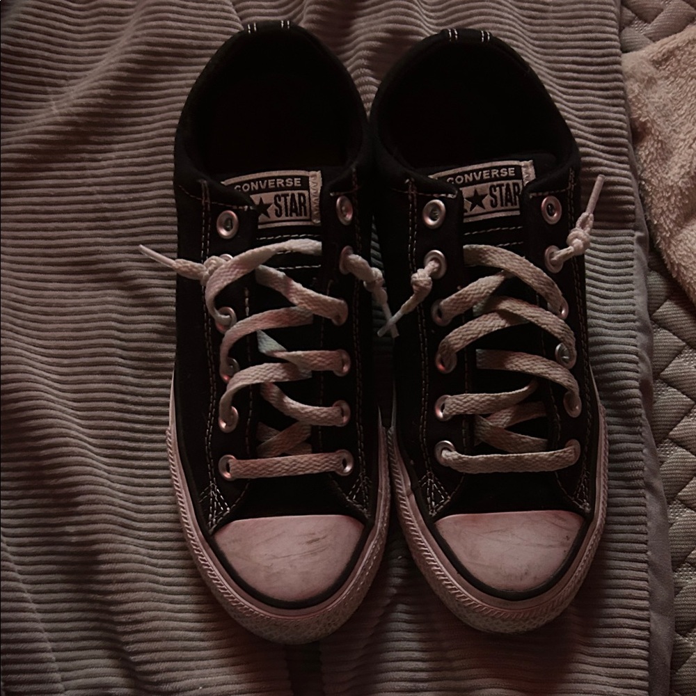 Converse women Black and White Sneakers
